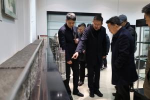 湖南洞口县委书记吴韬到访开云手机登录中心_开云online（中国）集团并签订合作框架协议